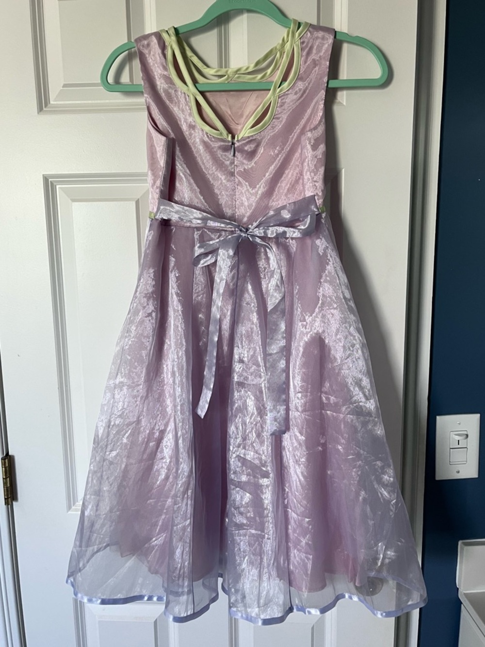 Little girl’s dress, lilac color with green and floral details, sz 12 - Picture 3 of 4